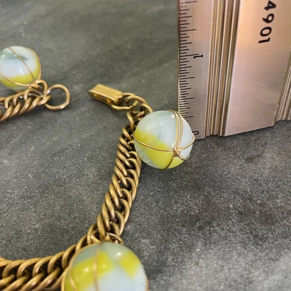 Vintage Marble Wire Wrapped Gold Charm Bracelet - Picture 9 of 11